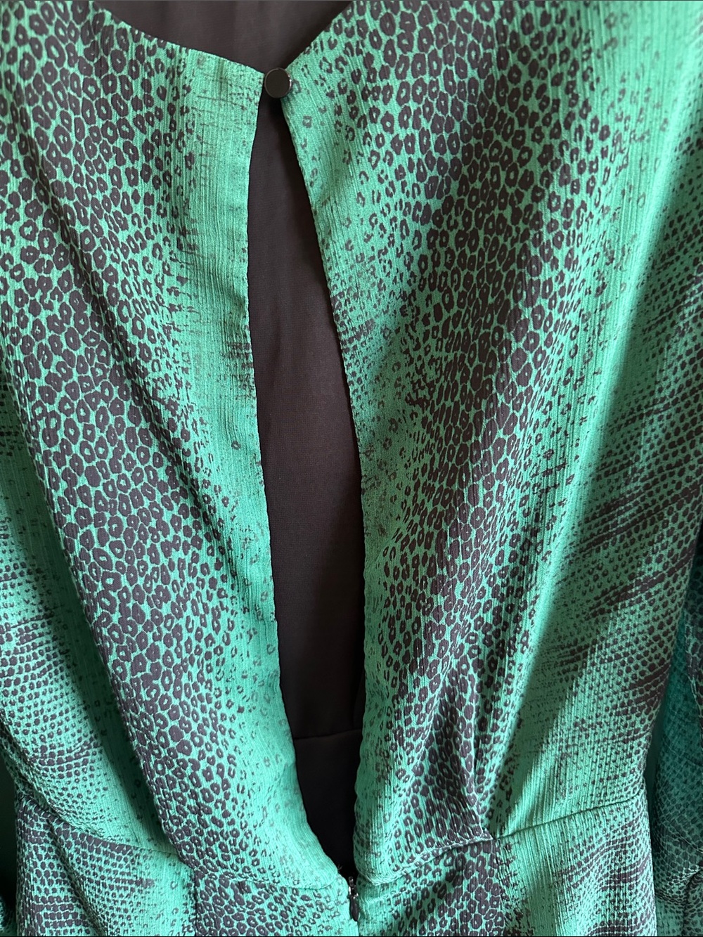 Waverly Grey Liberant Green Patterned Open Back Dress size small - Picture 4 of 8